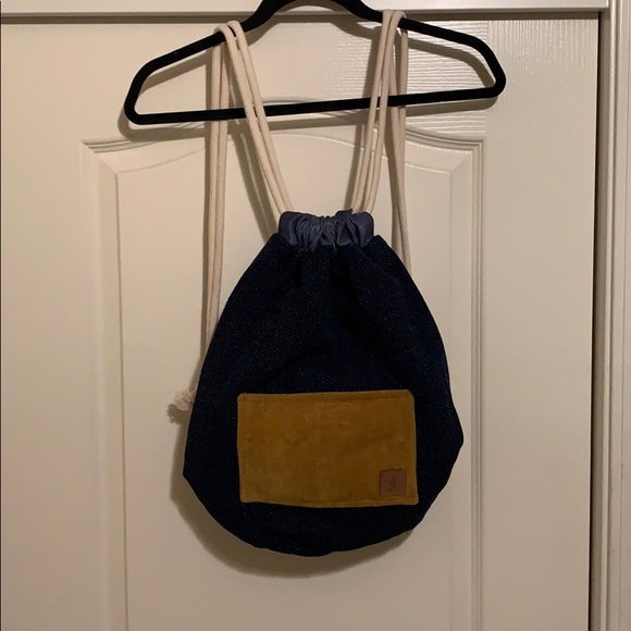 NWOT Brand New Reversible funky backpack - Picture 8 of 8